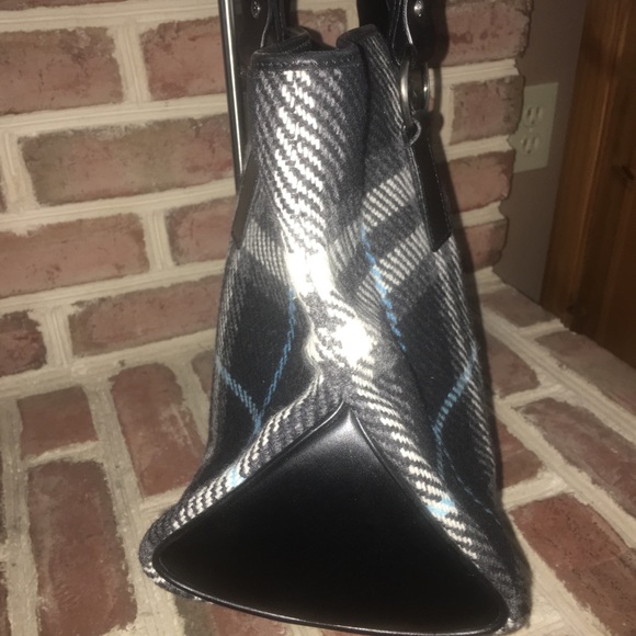 Burberry London wool plaid purse - Picture 4 of 8